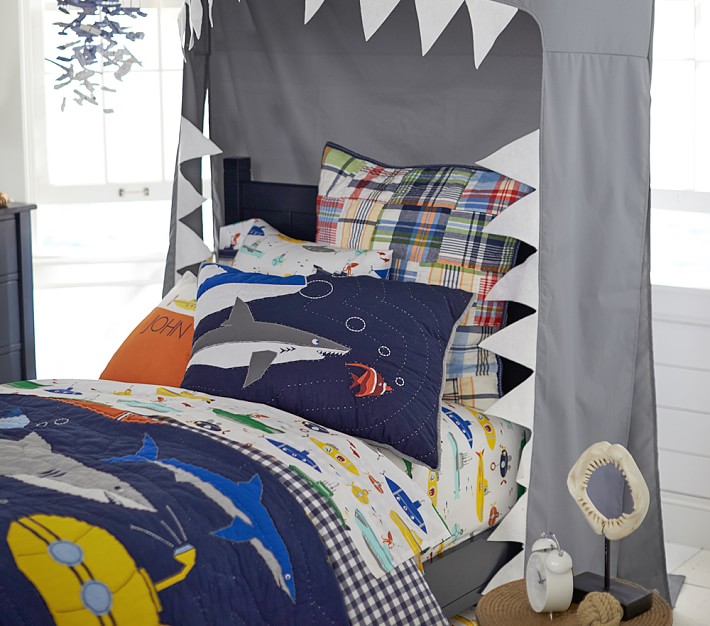 Submarine Quilt &amp; Shams