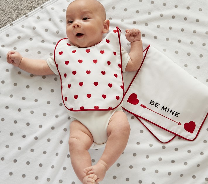 Hearts Bib And Burp Cloth Set