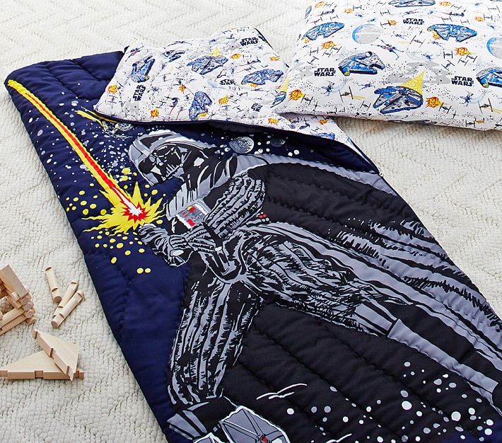 <em>Star Wars</em>&#8482; Darth Vader&#8482; Sleeping Bag