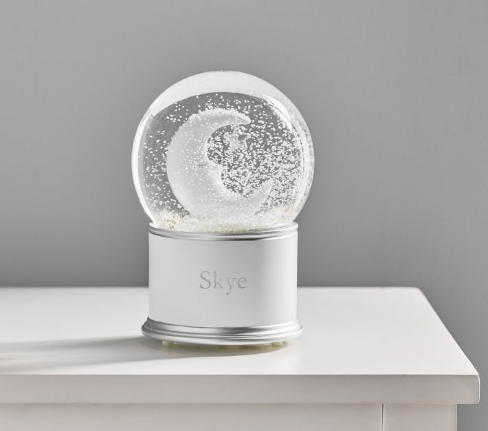 Light up snow globes hotsell
