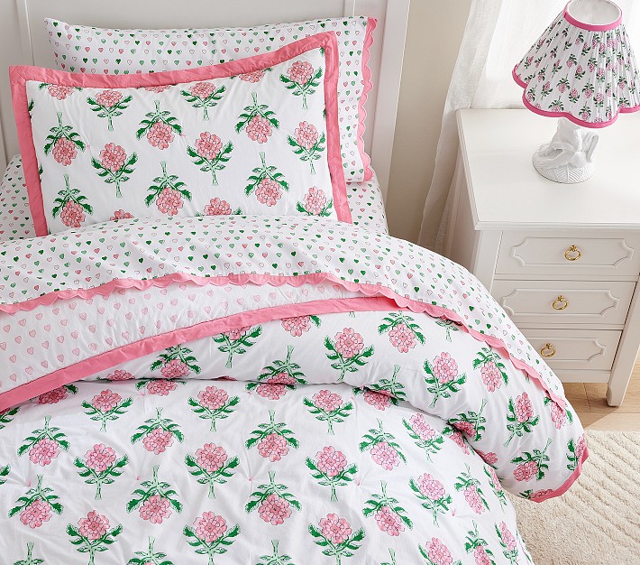 Roller Rabbit Rosebud Reversible Quilt &amp; Shams