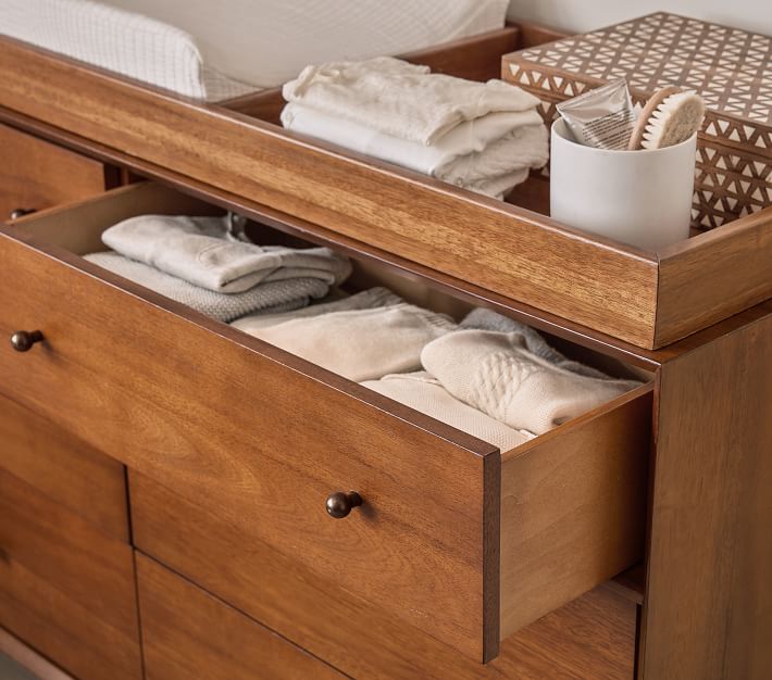 Acorn changing table online