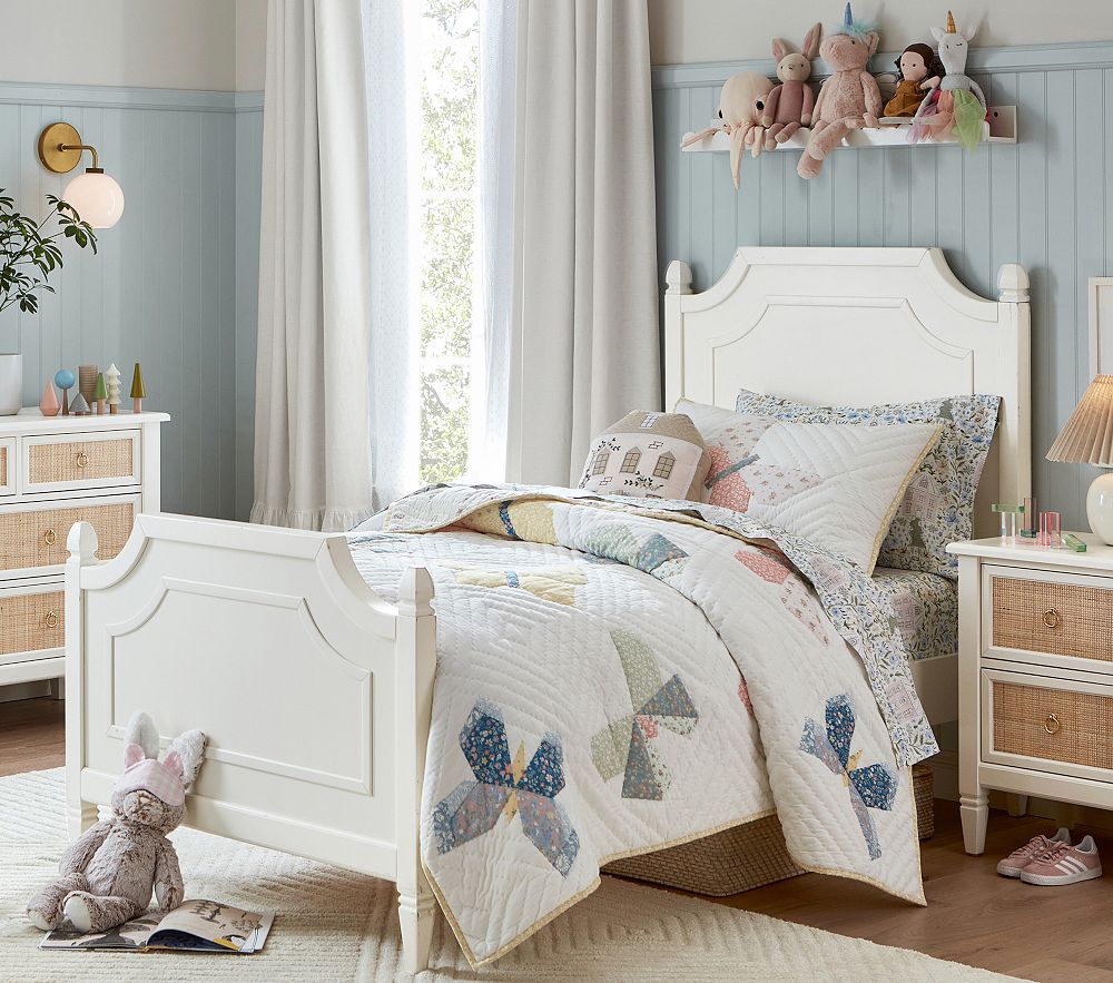 Ava Regency Bed - Elegant & Timeless Design