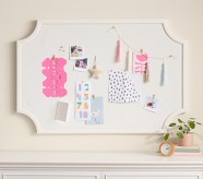 Scallop Pinboard (48" x 32")