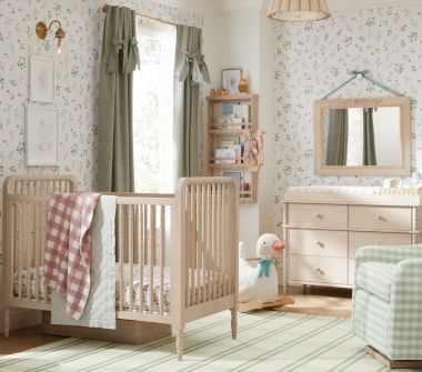 Green Disney Minnie Mouse Nursery