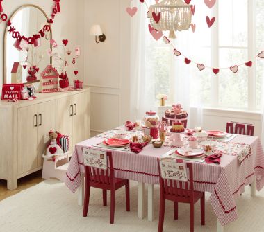 Valentine&rsquo;s Day Playroom