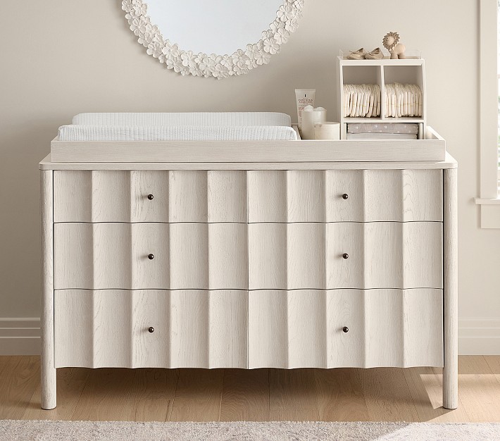 Scalloped 6-Drawer Dresser &amp; Topper Set ( 56w x 19d&quot;)