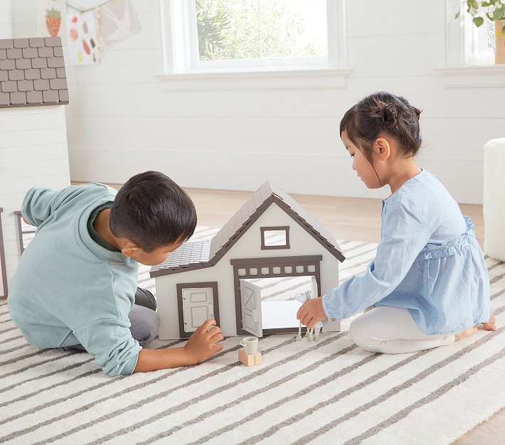 Horse Stable Dollhouse