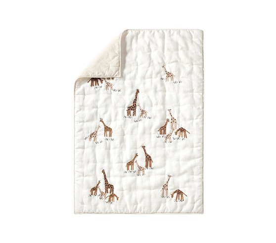 Goldie Giraffe Baby Quilt