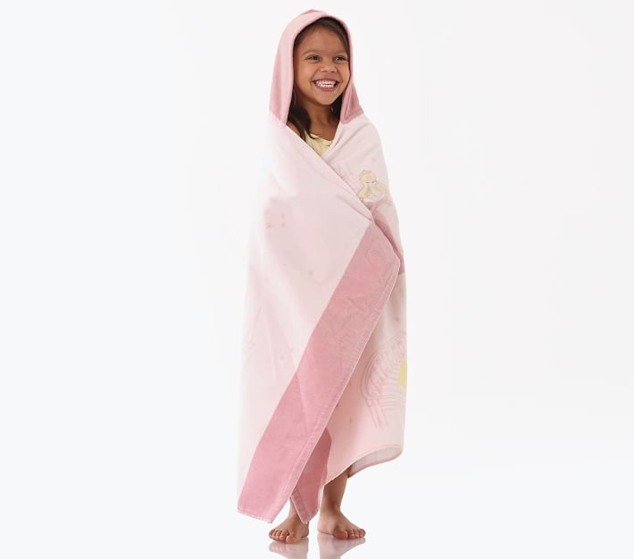 ★PotteryBarn★Disney Princess Beach Hooded Towel名前つけ可 Disney Princess Castles Beach Hooded Towel UPF 50+ | Pottery
