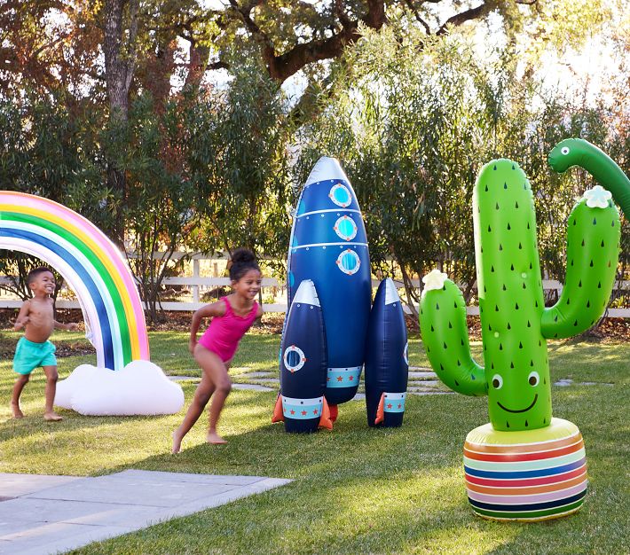 kids rainbow sprinkler