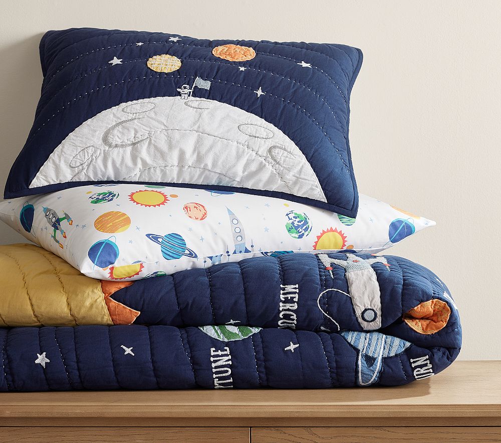 Solar System Glow-in-the-Dark Quilt Bedding Set