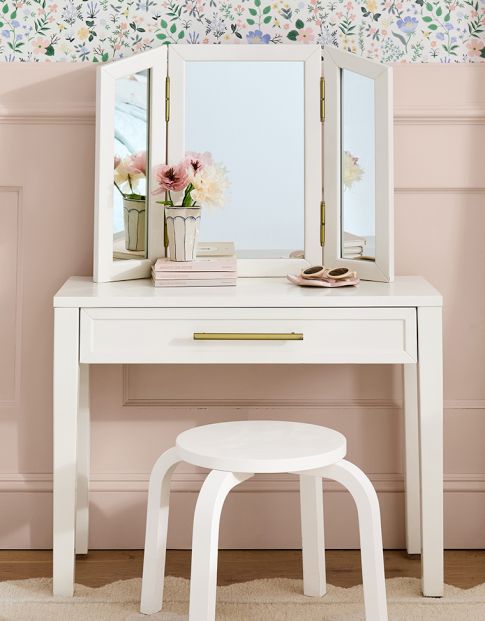 Play Kitchens, Vanities &amp; Tents