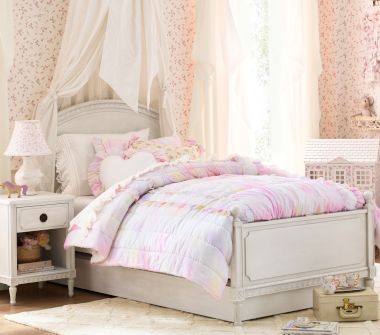 Sweet Clara Bedroom