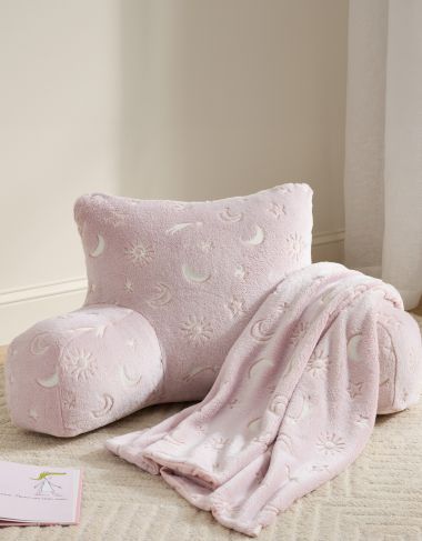 Decorative Pilllows and Throws 