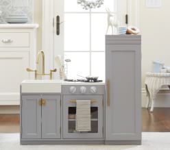 Play Kitchens & Accessories