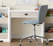 ⚠*︎様 【7/27まで】Pottery Barn Kids デスク（グレー） Stylish Kids Desks for Learning and Play | Pottery Barn Kids