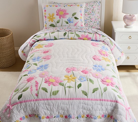 Lilly Pulitzer Reversible Mermaid Cove Comforter & Shams | Pottery Barn Kids