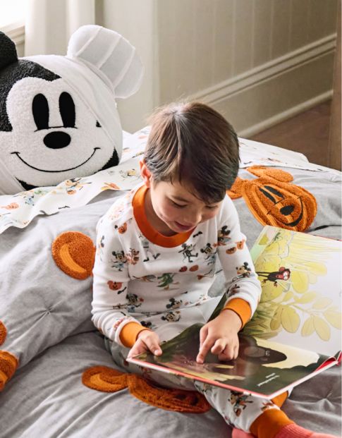 Halloween Towels &amp; Pajamas