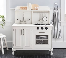 Open Box: Farmhouse Play Kitchen | Pottery Barn Kids