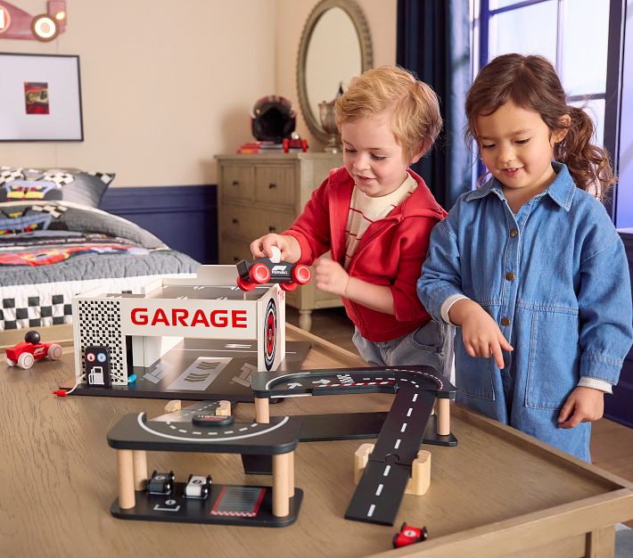 リッキーラット FORMULA 1 レーサー組立キット Formula 1® Racetrack Ramp Toy Set | Pottery Barn Kids