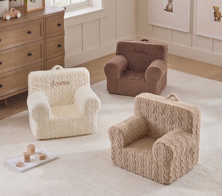 Neuf avec étiquettes poterie grange enfants My First Anywhere chaise