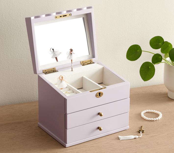 iris-penny-jewelry-box-4-o.jpg