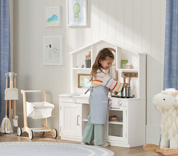House Play Kitchen (37w x 43h