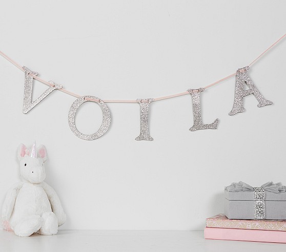 Monique Lhuillier Voila Garland