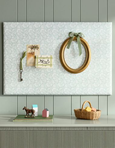 Pinboards &amp; Art Display