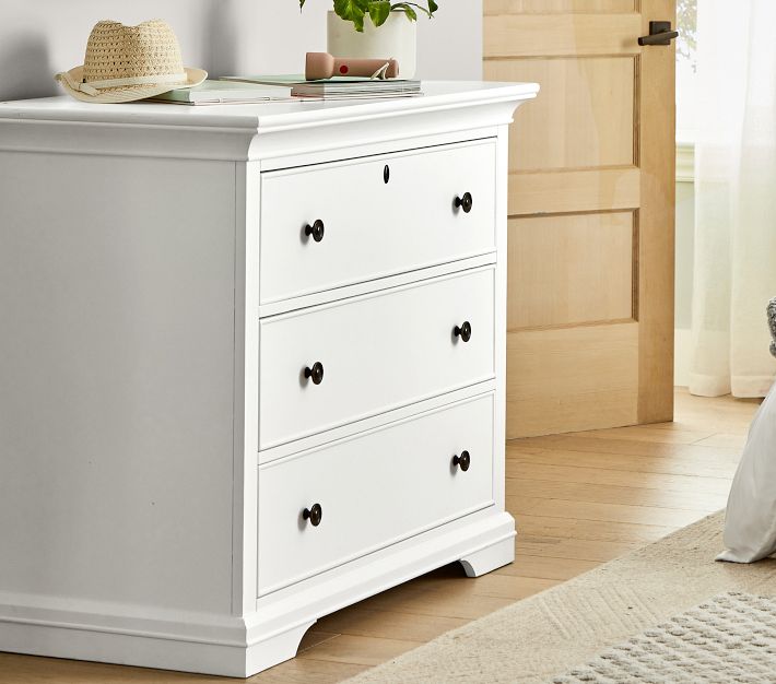 Larkin 3-Drawer Dresser 44" | Pottery Barn Kids