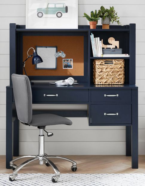 Desks &amp; Desk Chairs