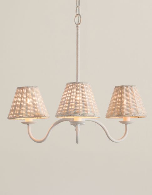 Chandeliers &amp; Pendants