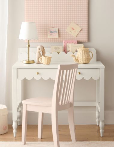 $500 - $1,000 Price Desks & Desk Chairs | Pottery Barn Kids