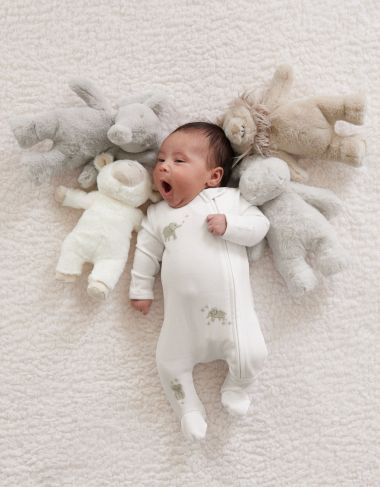 Newborn Gifts (0-6M)