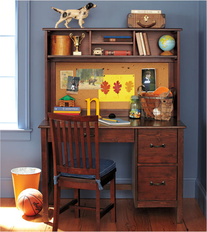 writing table with chair for school boy